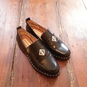 NEW Antonio Melani Arrllo leather lug sole loafers. Size 7.